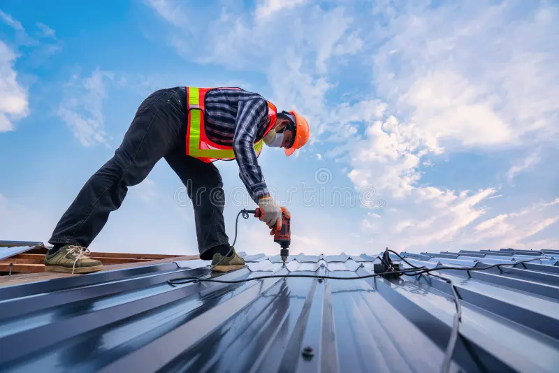 Should You Replace Your Roof Before Selling Your Home — Or Price It In?